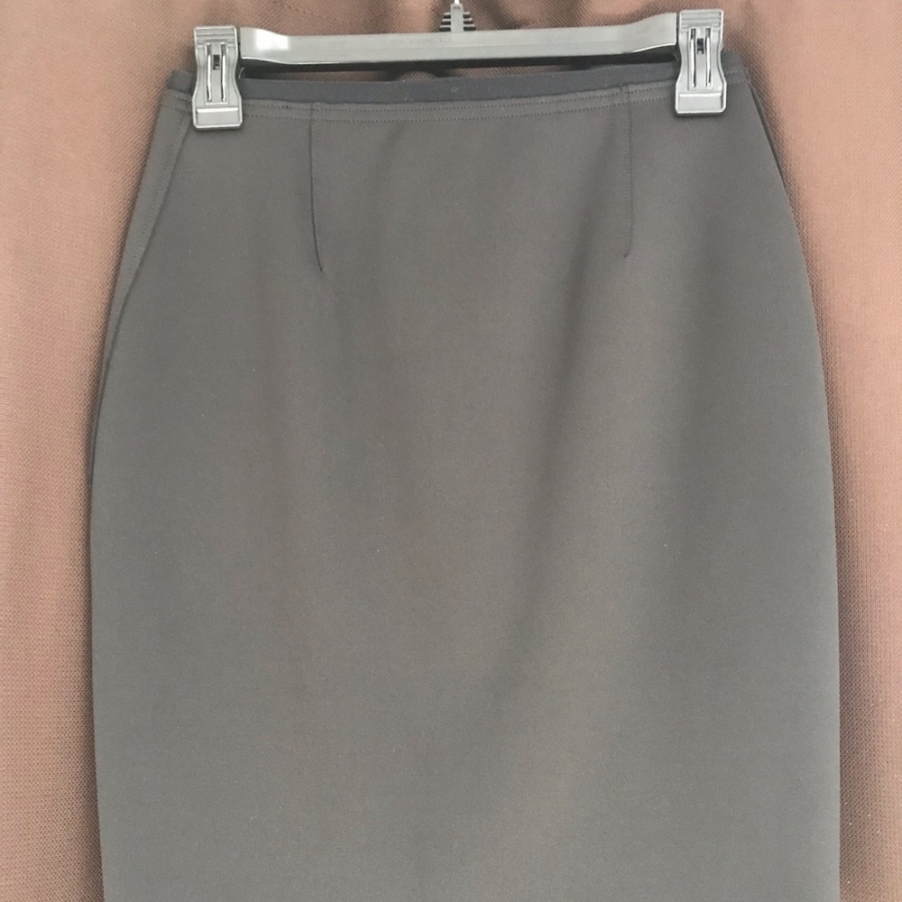 Tahari pencil skirt